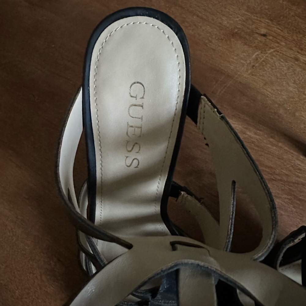 Guess Black Elegant Heels - Picture 8 of 11